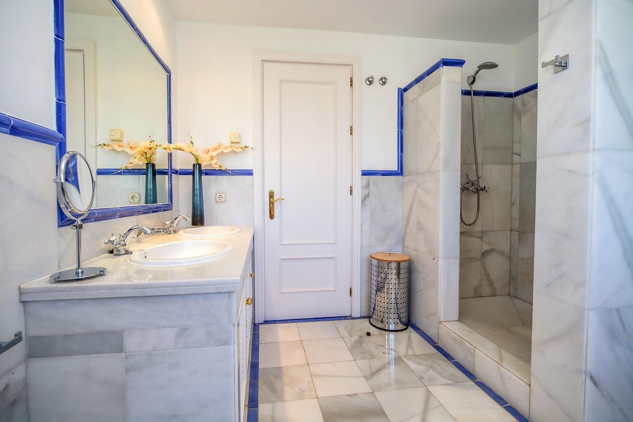 La Perla De La Bahia 912 Apartment Casares Bagian luar foto