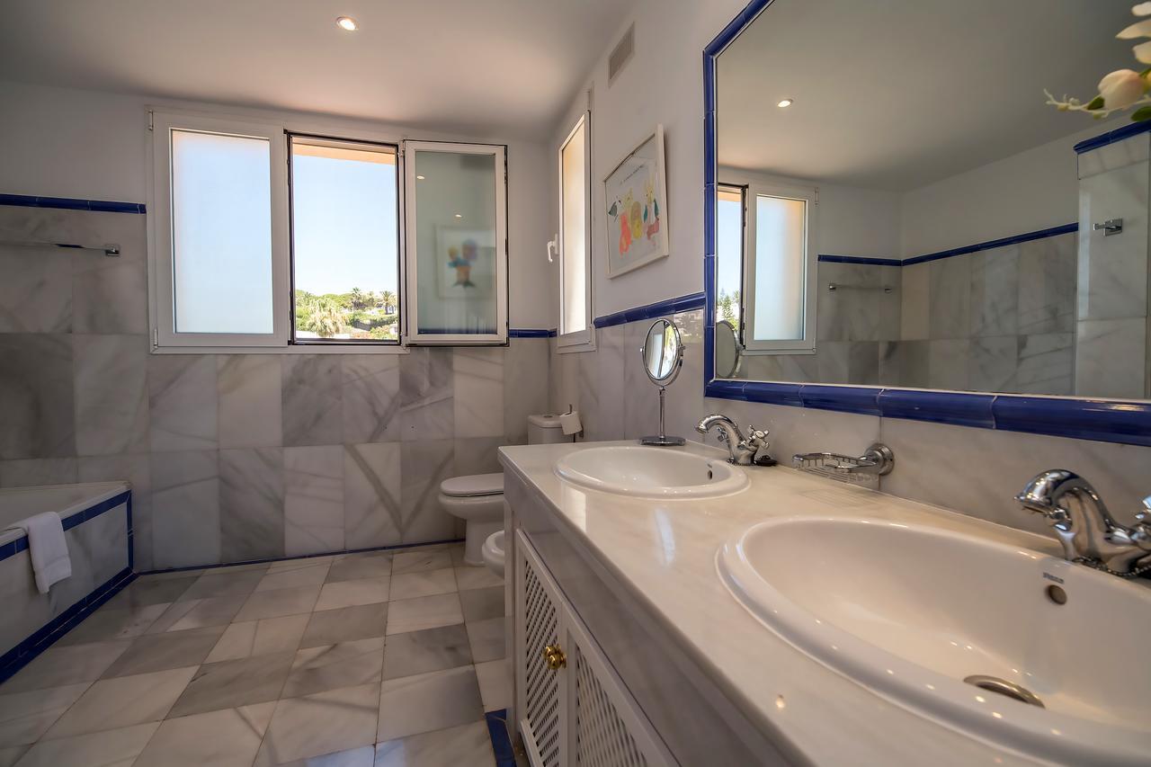 La Perla De La Bahia 912 Apartment Casares Bagian luar foto